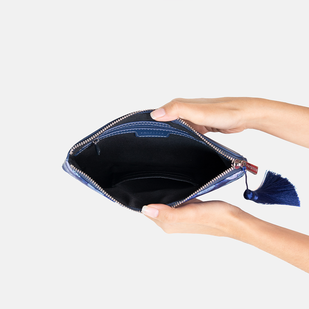 Swal Taw Navy Wallet Pouch