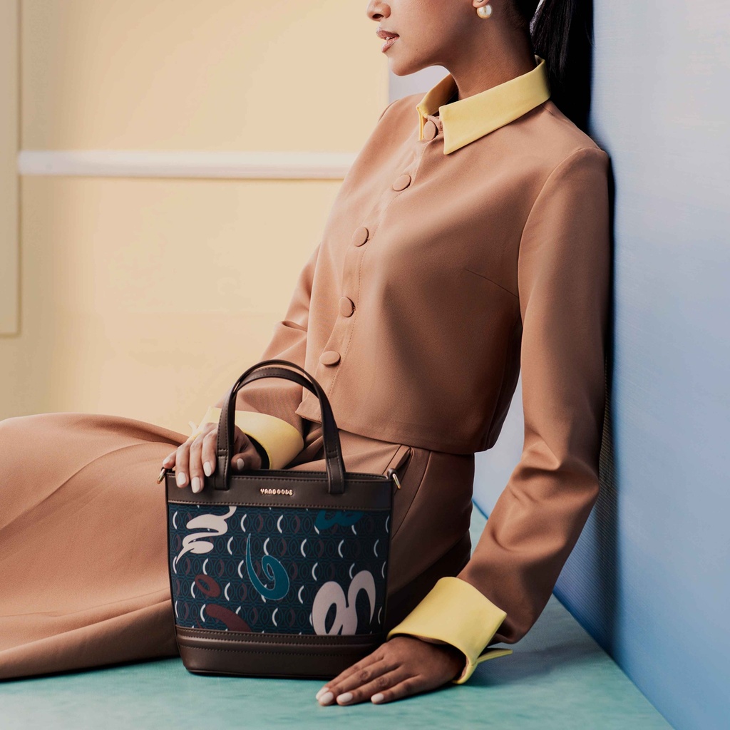 AKKHAYAR Chocolate Basket Hand Bag
