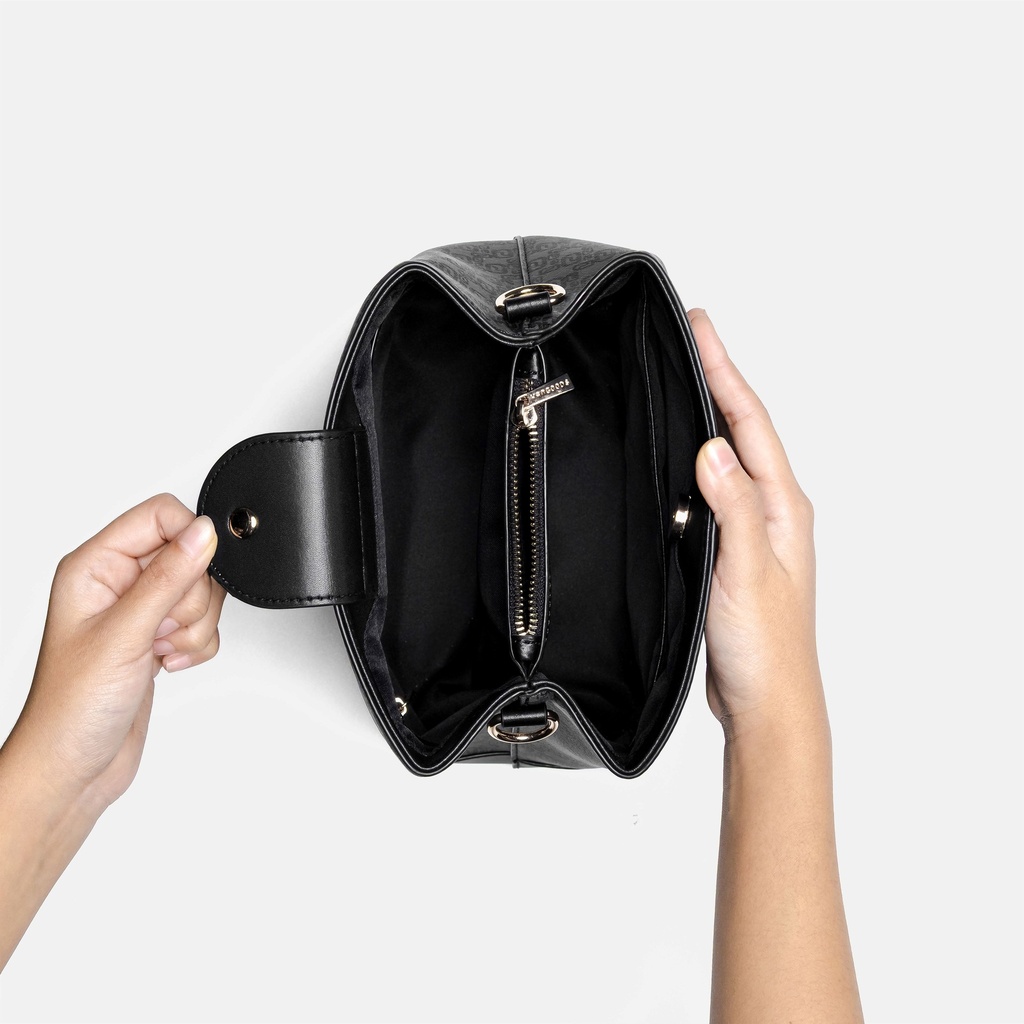 Thinkayta Women Black Bucket Bag