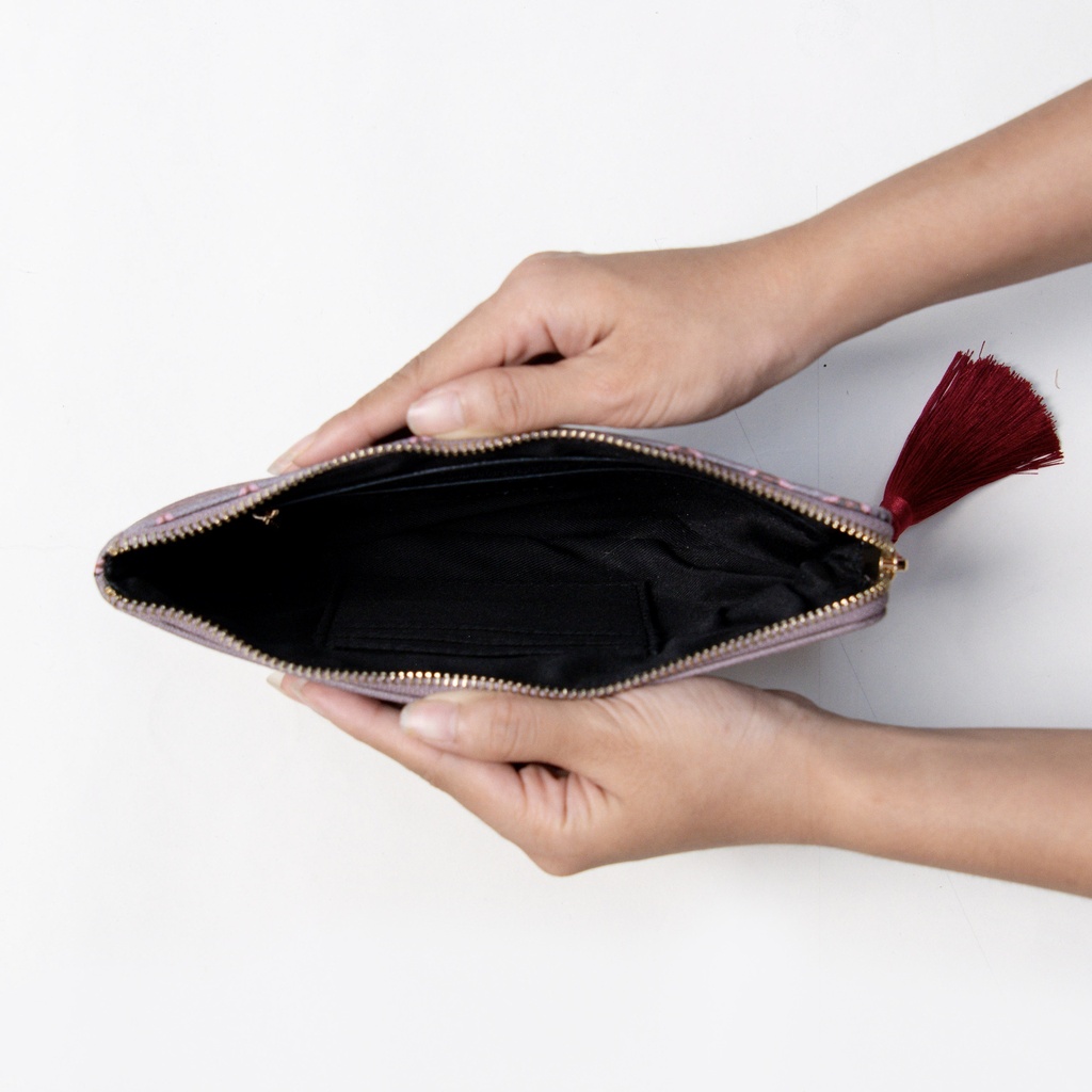 Htate Htar Black Wallet Pouch