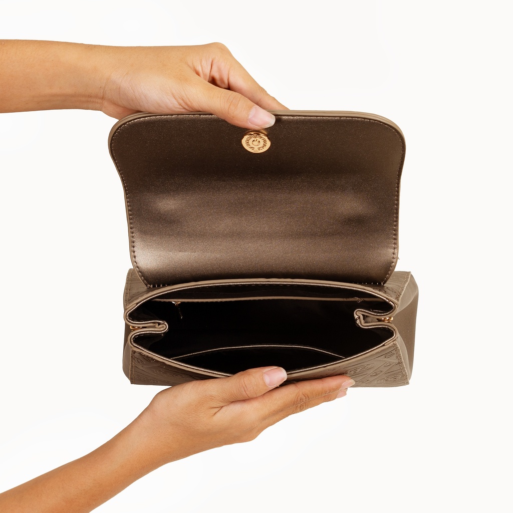 2025 Myat Lay Ngone Future Top Handle Bag