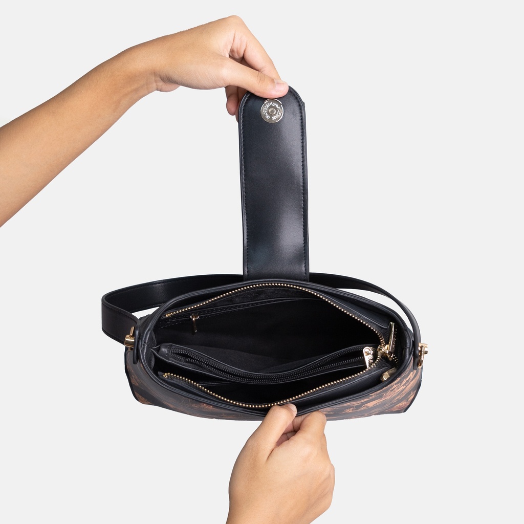 Dannarri Onyx Hobo Bag